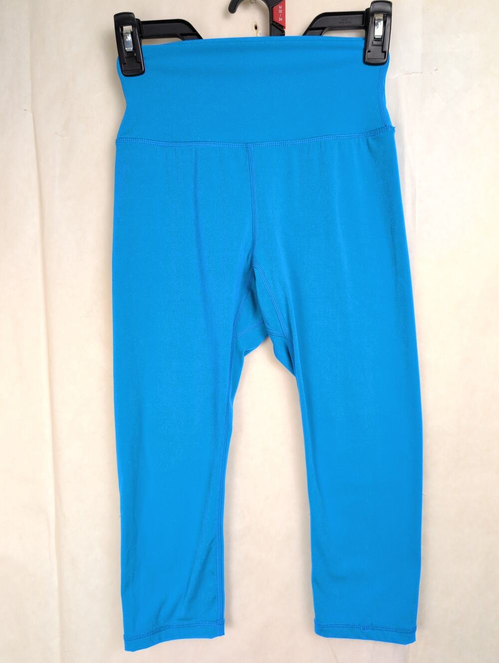 Buff Bunny high rise cropped legging Size Medium Blue Activewear Gym Workout